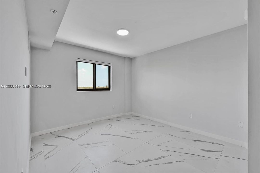 В аренду: $3,100 (2 спален, 2 ванн, 901 Квадратных фут)
