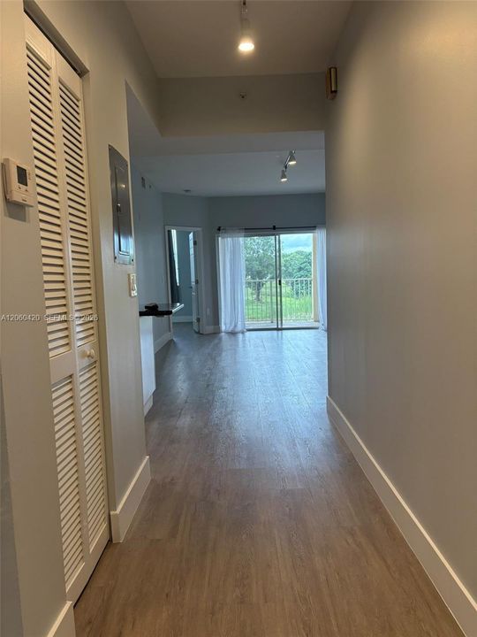 В аренду: $2,500 (2 спален, 2 ванн, 1113 Квадратных фут)