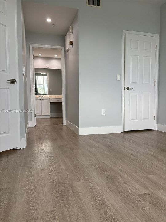 В аренду: $2,500 (2 спален, 2 ванн, 1113 Квадратных фут)