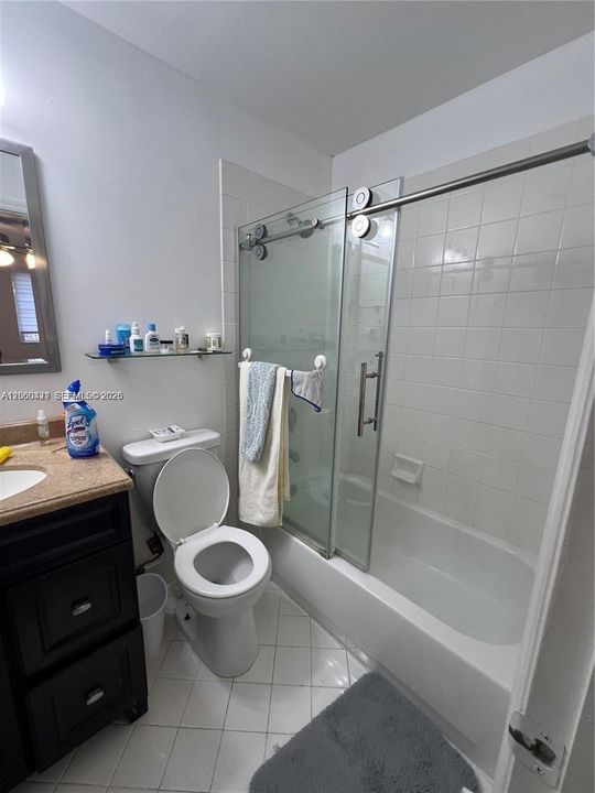 В аренду: $4,200 (4 спален, 2 ванн, 1904 Квадратных фут)