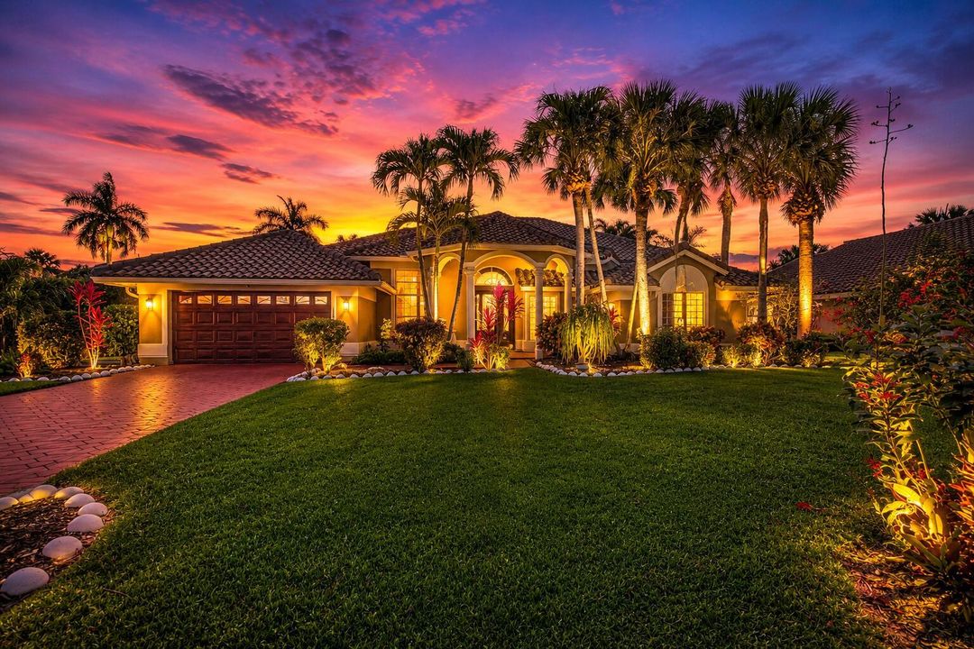 DRIVEWAY/GARAGE