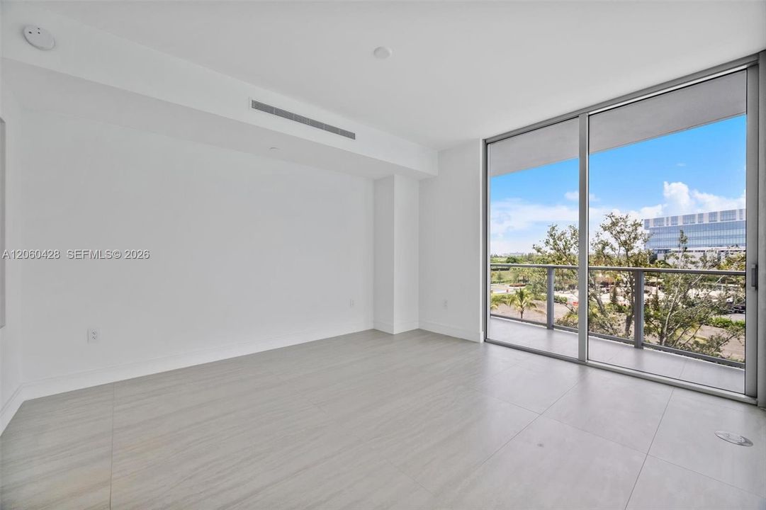 En Venta: $1,798,000 (3 camas, 3 baños, 1569 Pies cuadrados)