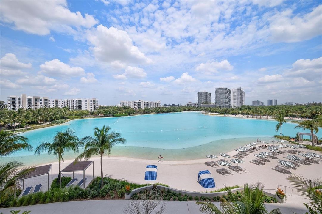 En Venta: $1,798,000 (3 camas, 3 baños, 1569 Pies cuadrados)