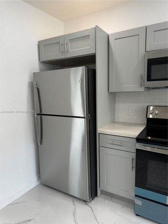 В аренду: $3,450 (3 спален, 2 ванн, 1124 Квадратных фут)