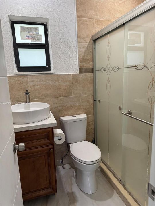 В аренду: $3,450 (3 спален, 2 ванн, 1124 Квадратных фут)