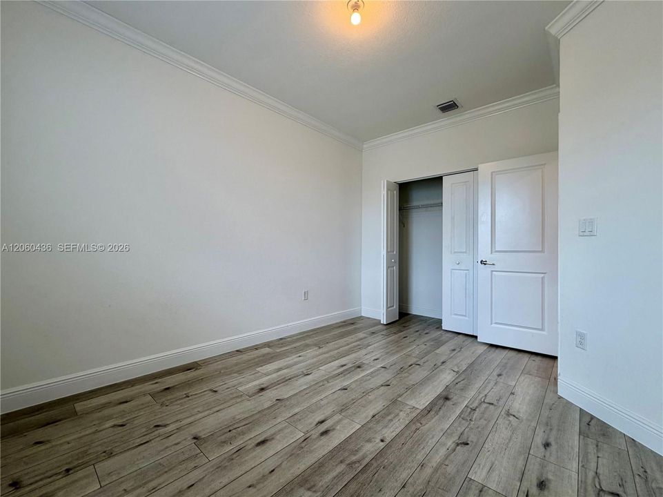 В аренду: $2,695 (3 спален, 2 ванн, 1827 Квадратных фут)