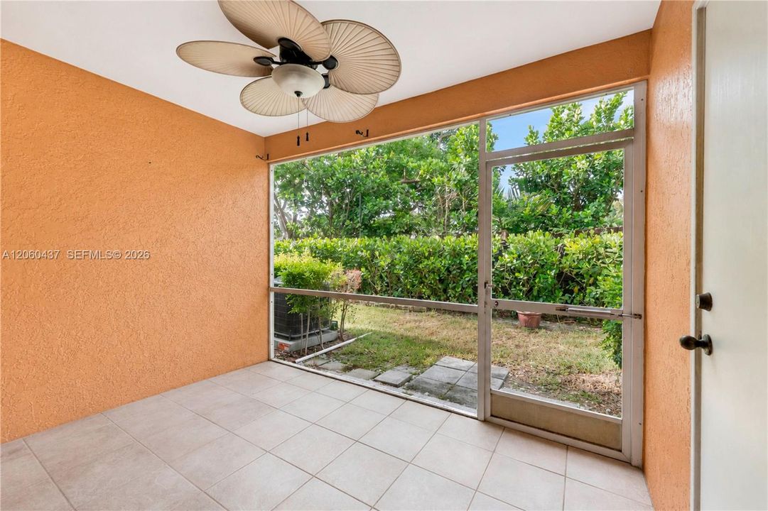 В аренду: $3,200 (2 спален, 2 ванн, 1184 Квадратных фут)