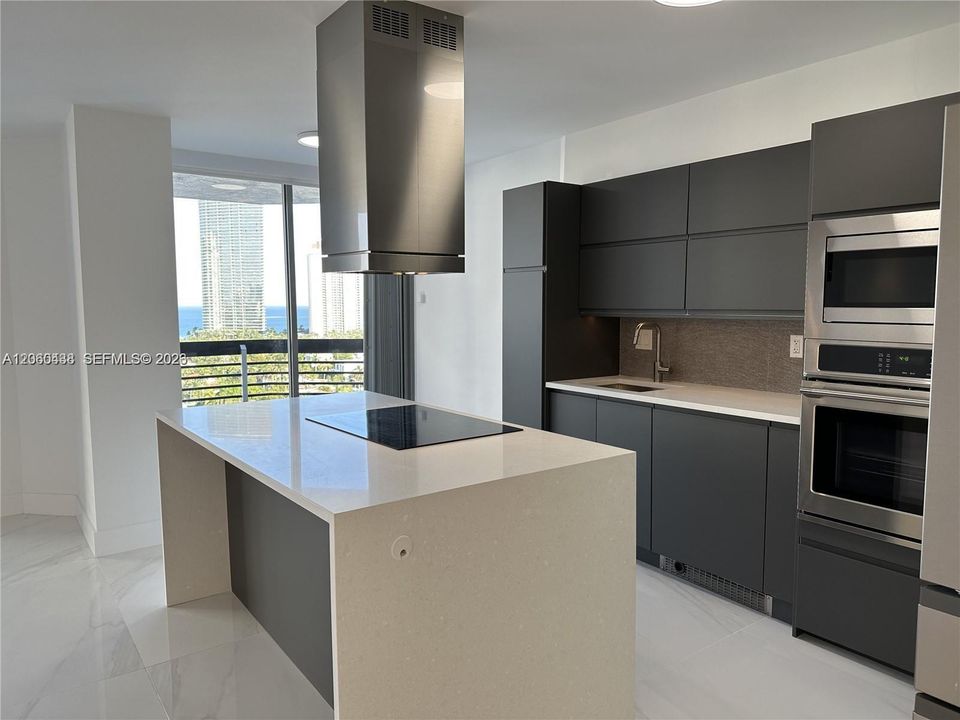For Rent: $4,900 (2 beds, 2 baths, 1365 Square Feet)
