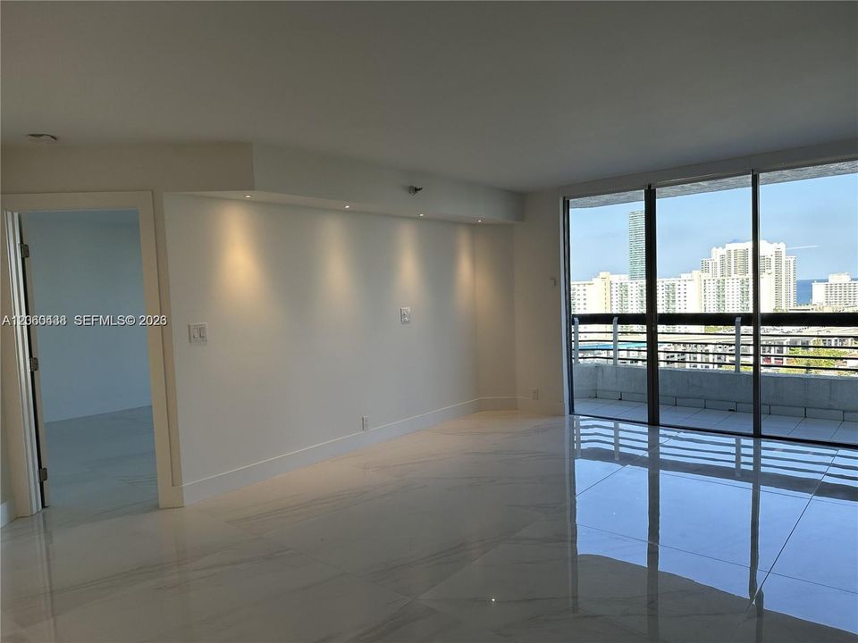 For Rent: $4,900 (2 beds, 2 baths, 1365 Square Feet)
