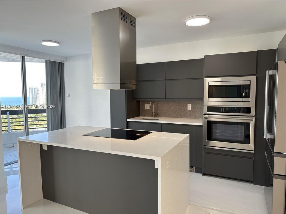 For Rent: $4,900 (2 beds, 2 baths, 1365 Square Feet)