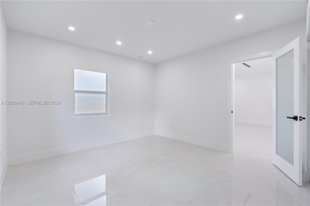 На продажу: $649,000 (4 спален, 3 ванн, 1512 Квадратных фут)