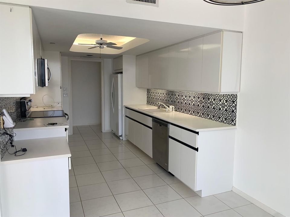 villa costa kitchen