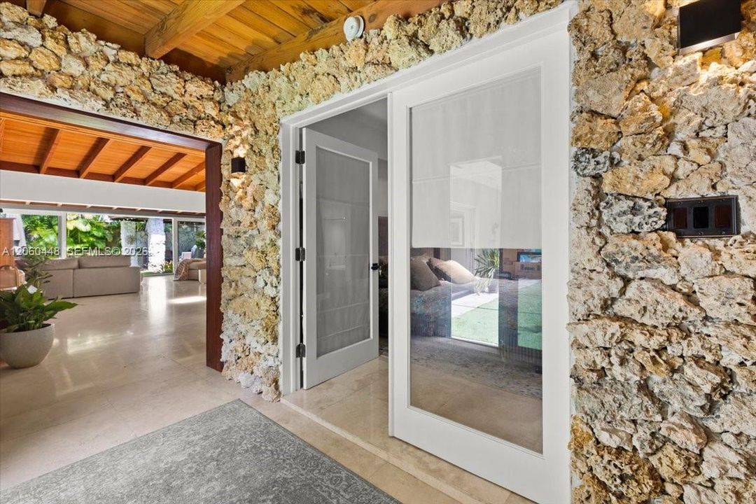 В аренду: $12,690 (3 спален, 3 ванн, 1861 Квадратных фут)