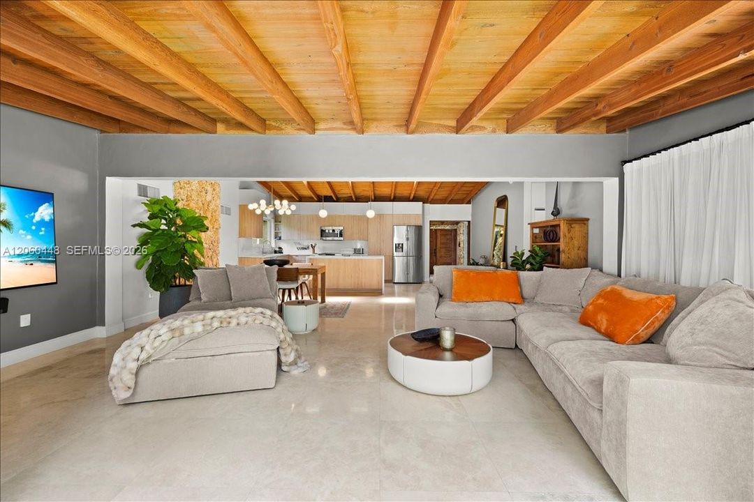 В аренду: $12,690 (3 спален, 3 ванн, 1861 Квадратных фут)