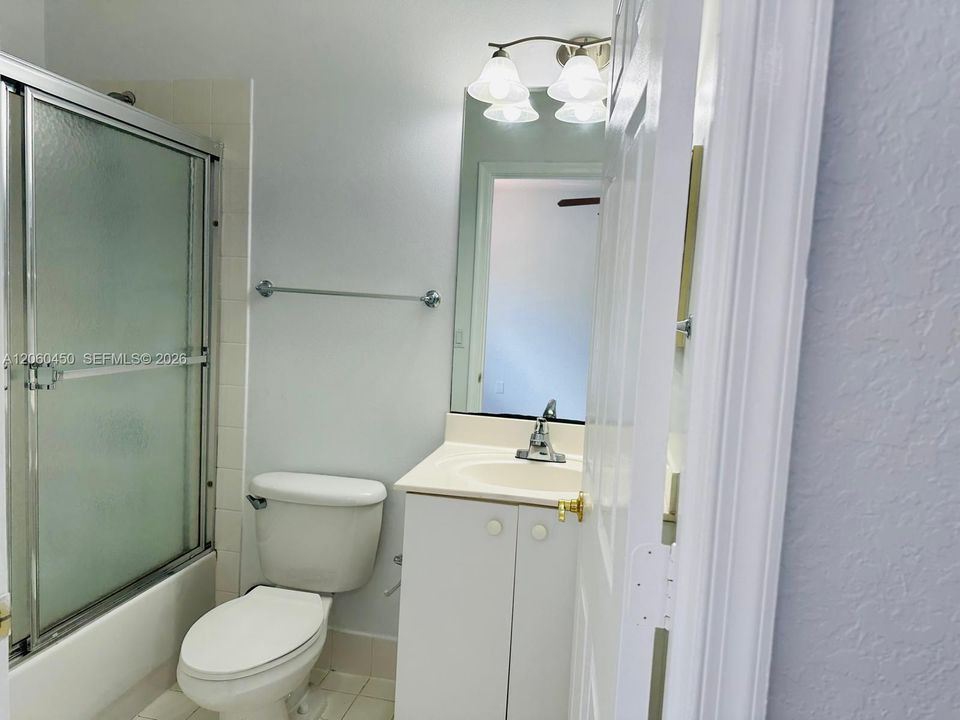 В аренду: $2,650 (2 спален, 2 ванн, 1450 Квадратных фут)