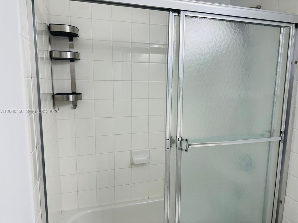 В аренду: $2,650 (2 спален, 2 ванн, 1450 Квадратных фут)