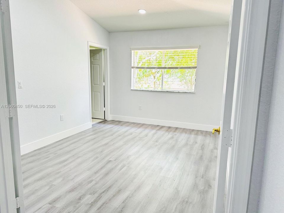 В аренду: $2,650 (2 спален, 2 ванн, 1450 Квадратных фут)