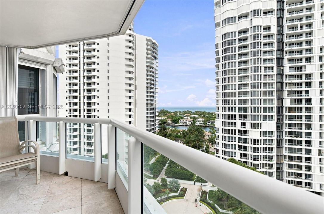 На продажу: $935,000 (3 спален, 2 ванн, 1870 Квадратных фут)