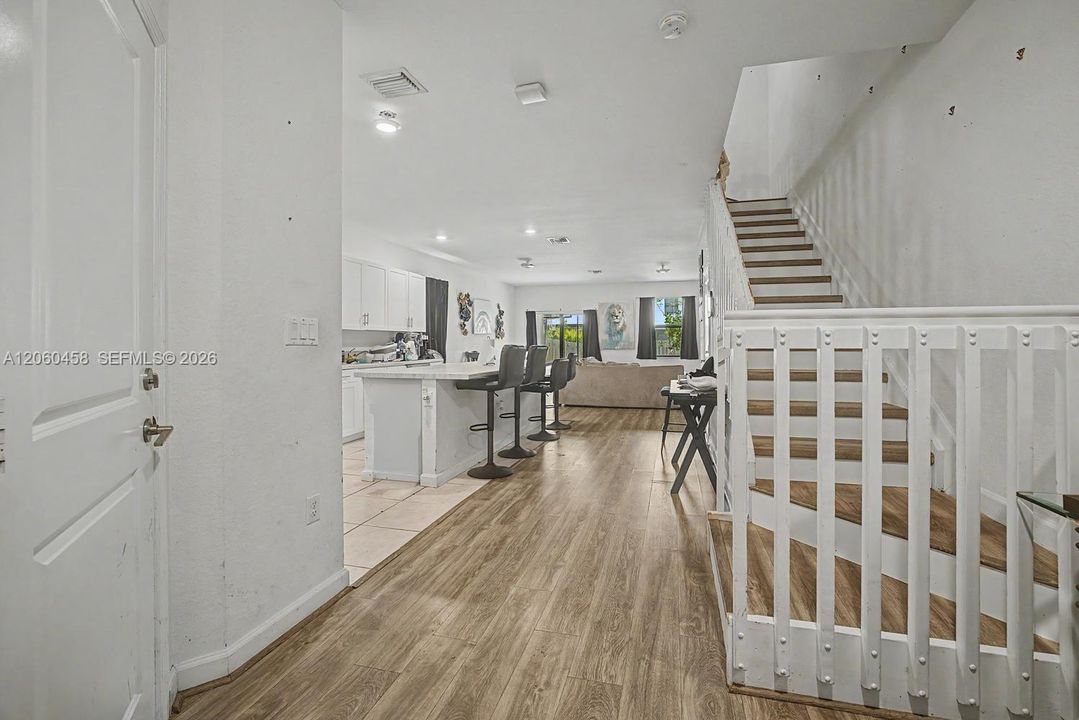 На продажу: $449,000 (3 спален, 2 ванн, 1772 Квадратных фут)