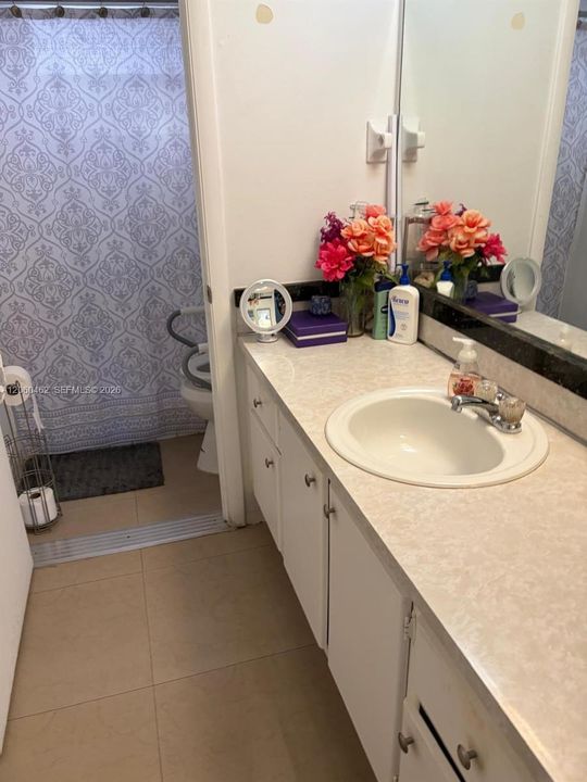На продажу: $118,900 (1 спален, 1 ванн, 730 Квадратных фут)
