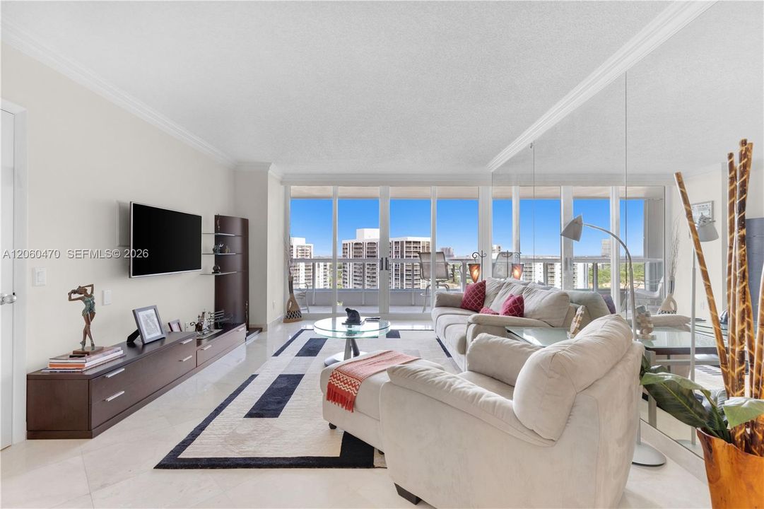 For Rent: $4,590 (2 beds, 2 baths, 1505 Square Feet)