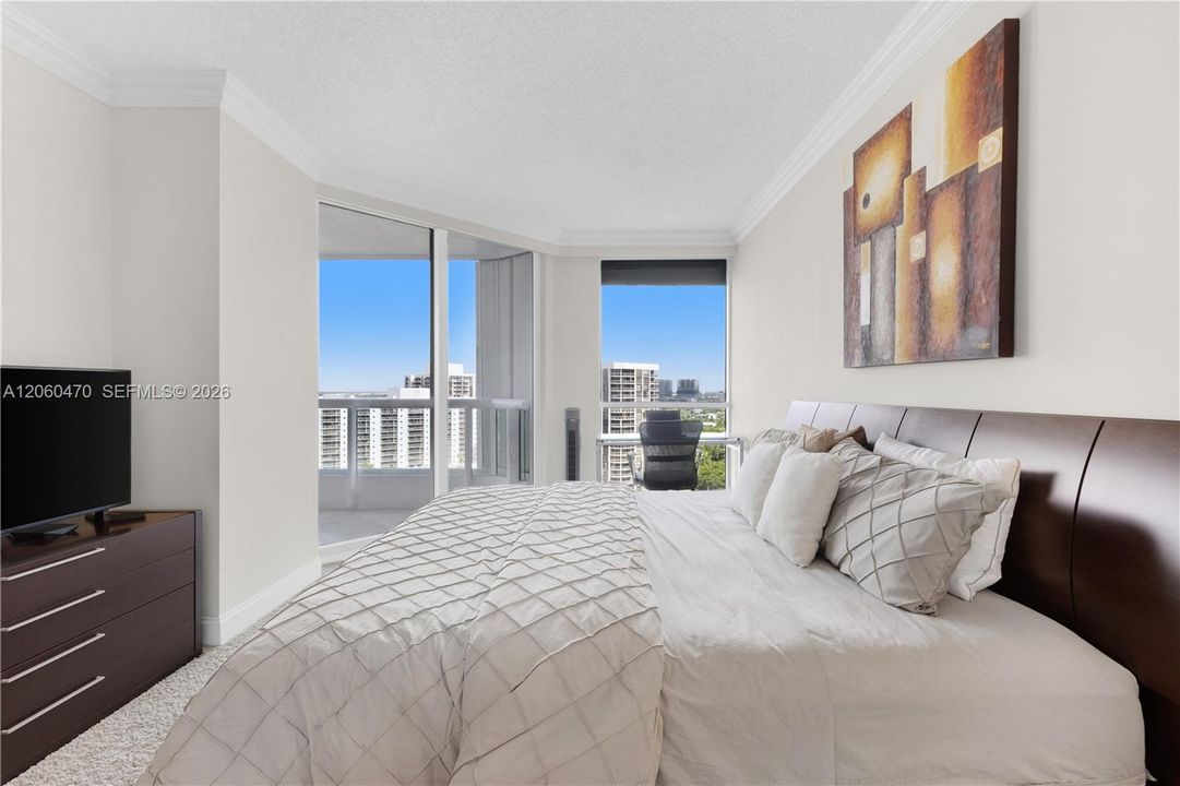 For Rent: $4,590 (2 beds, 2 baths, 1505 Square Feet)