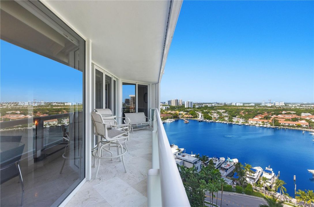 For Rent: $4,590 (2 beds, 2 baths, 1505 Square Feet)