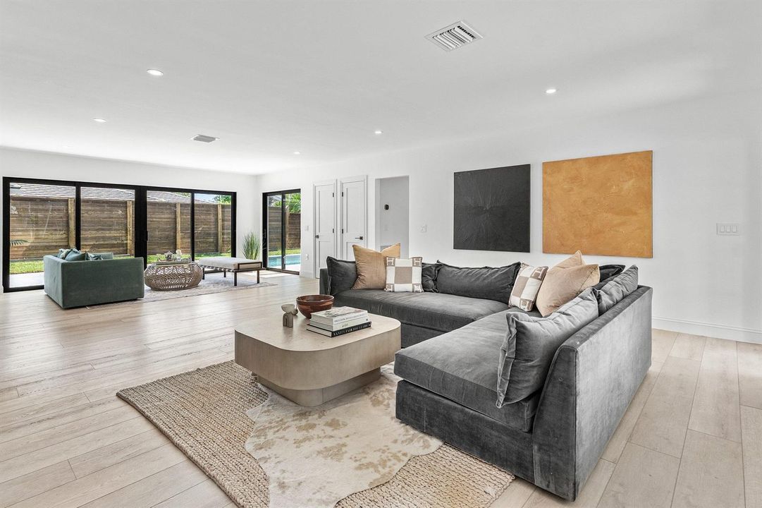 006-115BonnieBriarLane-DelrayBeach-FL-33