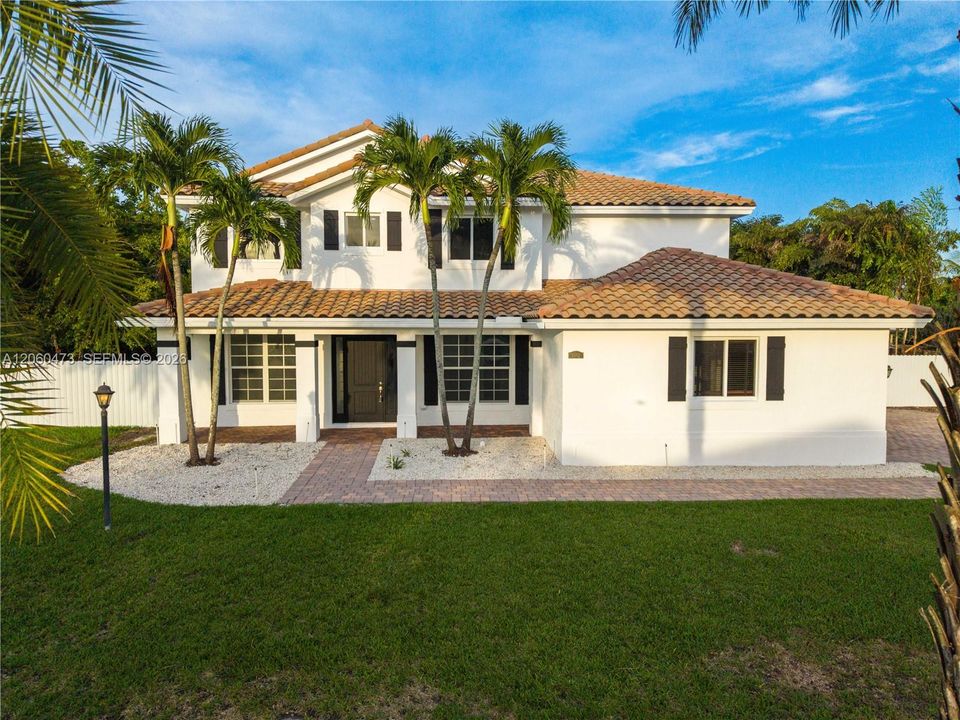 En Venta: $1,299,000 (5 camas, 3 baños, 3116 Pies cuadrados)