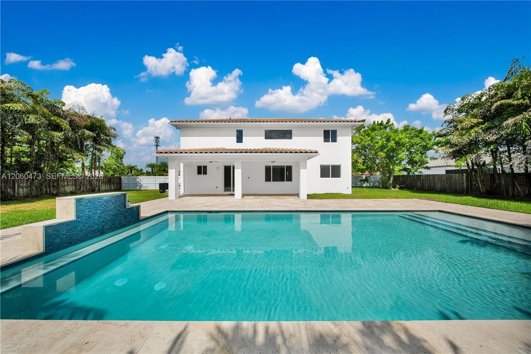 En Venta: $1,299,000 (5 camas, 3 baños, 3116 Pies cuadrados)