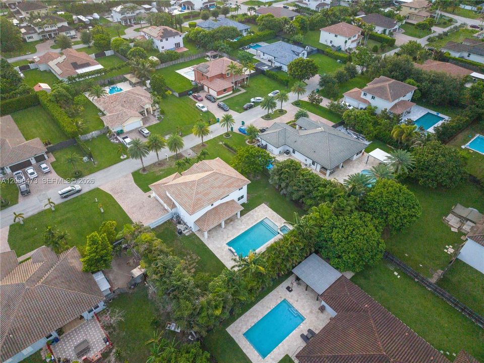 En Venta: $1,299,000 (5 camas, 3 baños, 3116 Pies cuadrados)