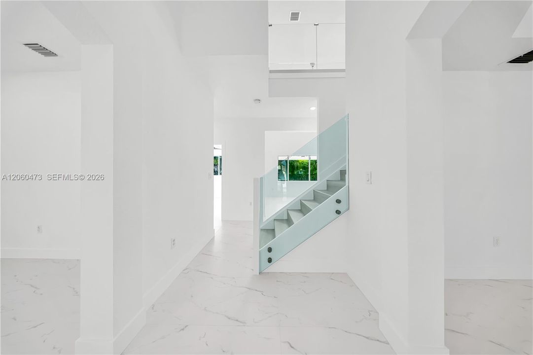 En Venta: $1,299,000 (5 camas, 3 baños, 3116 Pies cuadrados)
