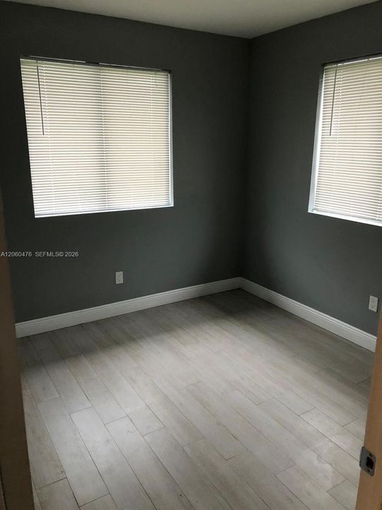 For Rent: $2,600 (2 beds, 2 baths, 1929 Square Feet)