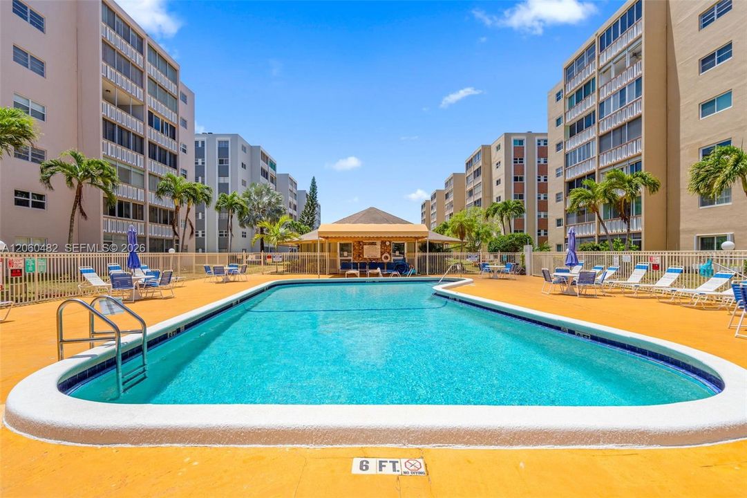 En Venta: $329,000 (2 camas, 2 baños, 1092 Pies cuadrados)