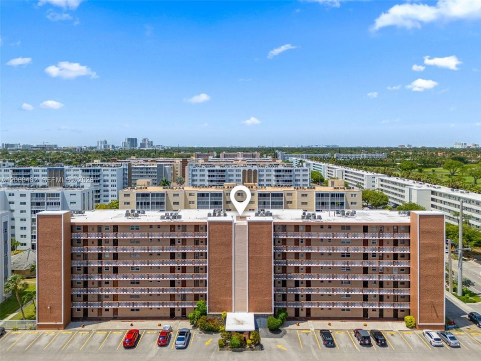 En Venta: $329,000 (2 camas, 2 baños, 1092 Pies cuadrados)