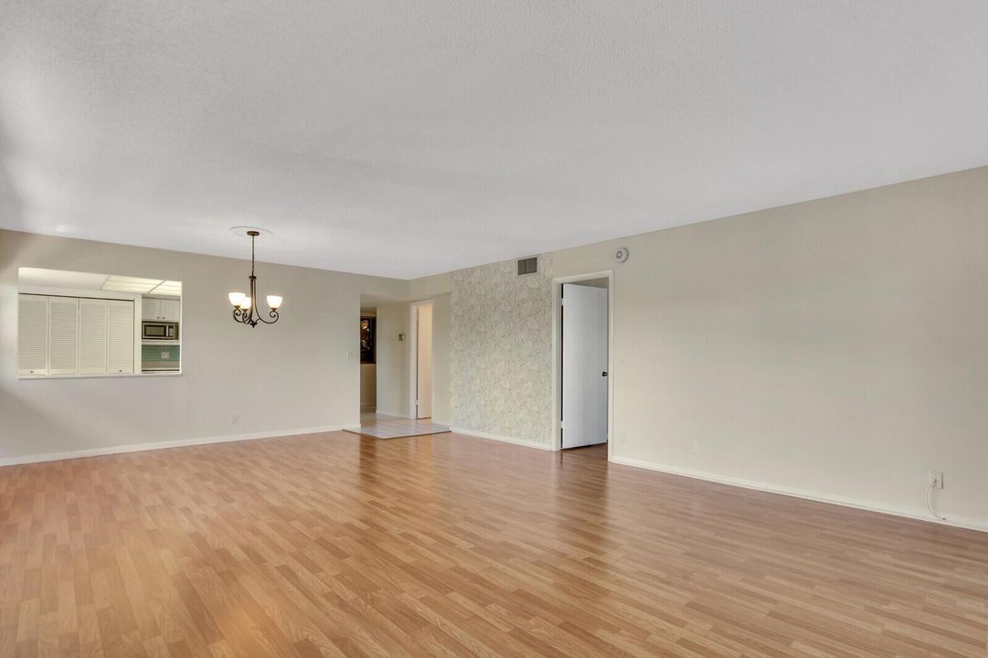 Living / Dining