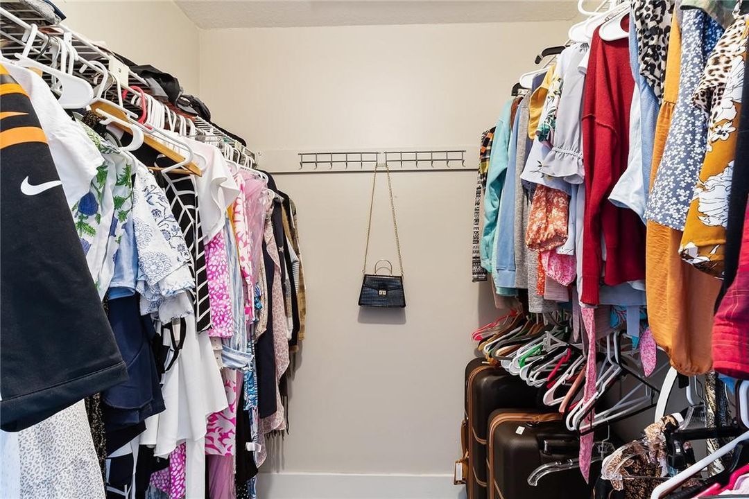 Walk-in Closet