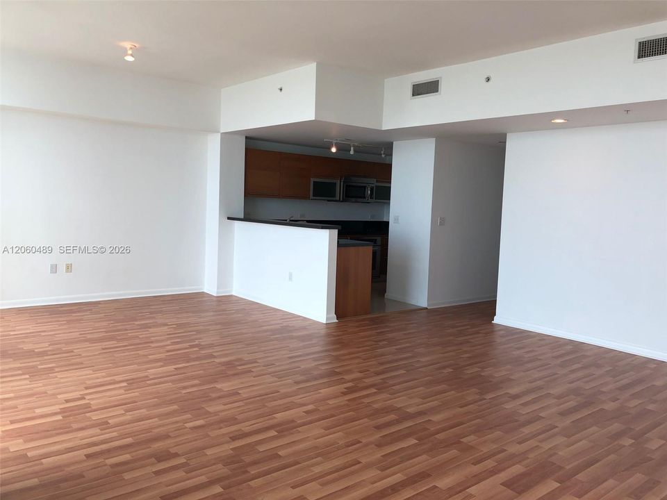 En Renta: $4,500 (2 camas, 2 baños, 1293 Pies cuadrados)