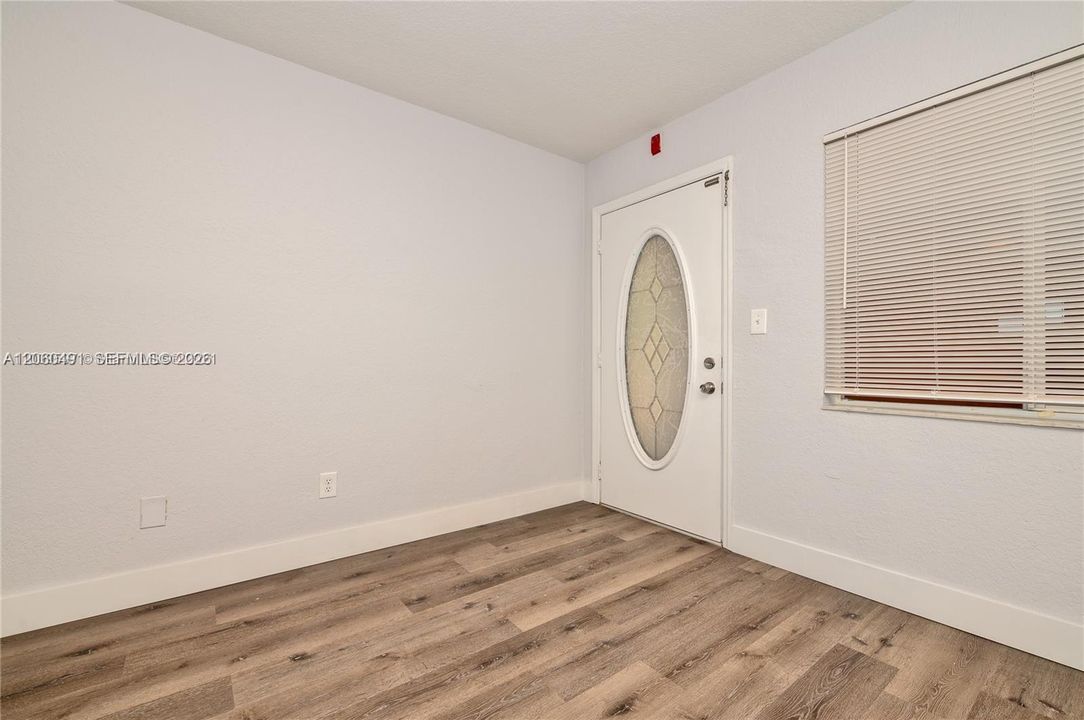 В аренду: $1,825 (2 спален, 1 ванн, 603 Квадратных фут)