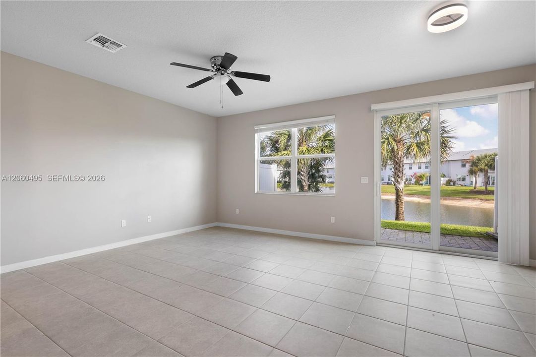 En Venta: $375,000 (3 camas, 2 baños, 1454 Pies cuadrados)