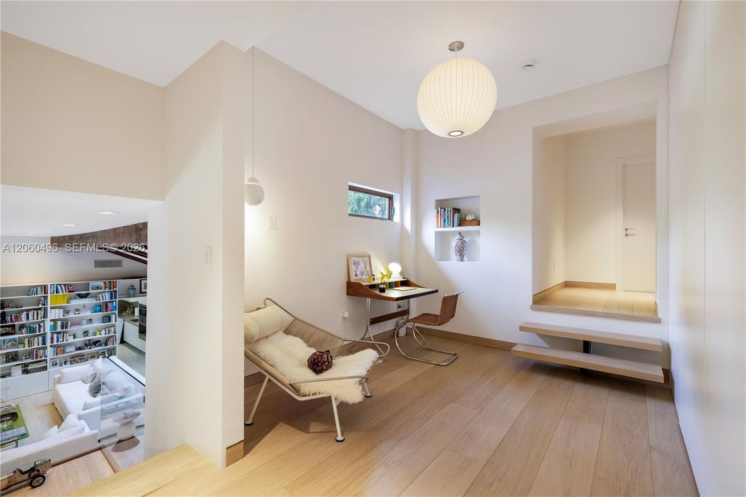 В аренду: $49,000 (5 спален, 6 ванн, 4173 Квадратных фут)
