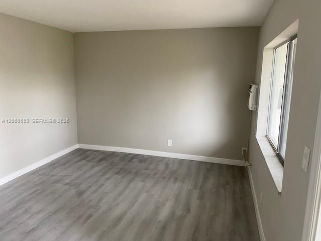 В аренду: $1,400 (0 спален, 1 ванн, 375 Квадратных фут)