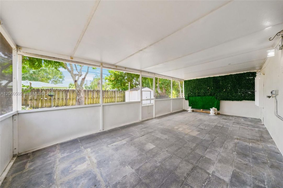 В аренду: $3,250 (3 спален, 2 ванн, 1529 Квадратных фут)