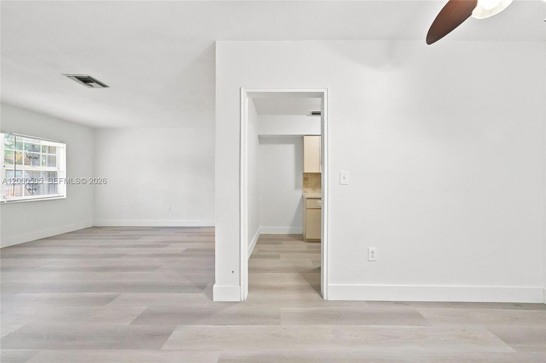 В аренду: $3,250 (3 спален, 2 ванн, 1529 Квадратных фут)