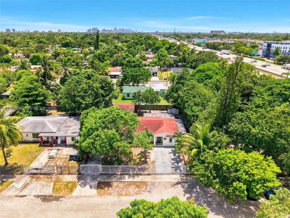 В аренду: $3,250 (3 спален, 2 ванн, 1529 Квадратных фут)