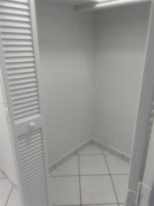 В аренду: $1,850 (1 спален, 1 ванн, 580 Квадратных фут)