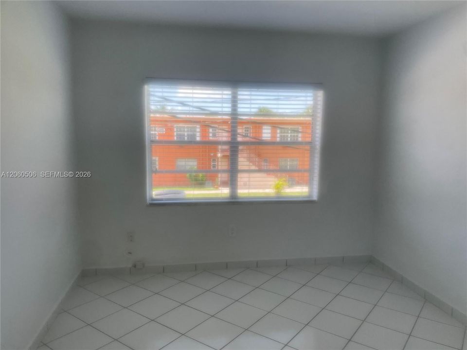 В аренду: $1,850 (1 спален, 1 ванн, 580 Квадратных фут)