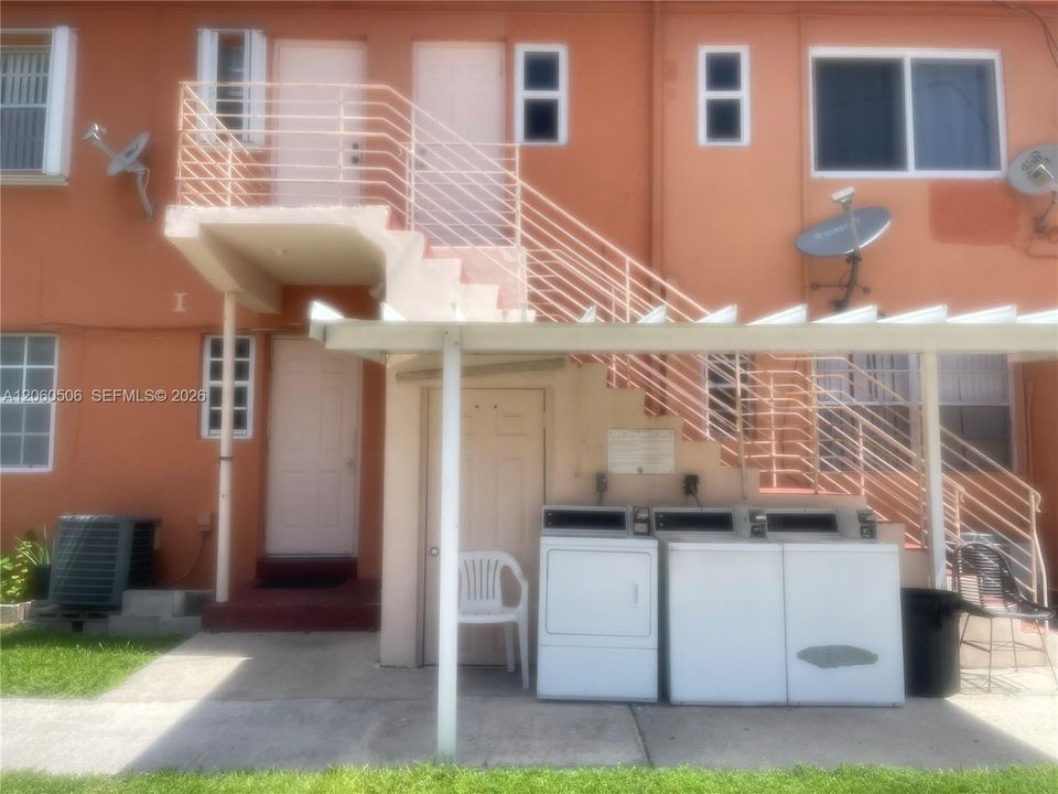 В аренду: $1,850 (1 спален, 1 ванн, 580 Квадратных фут)