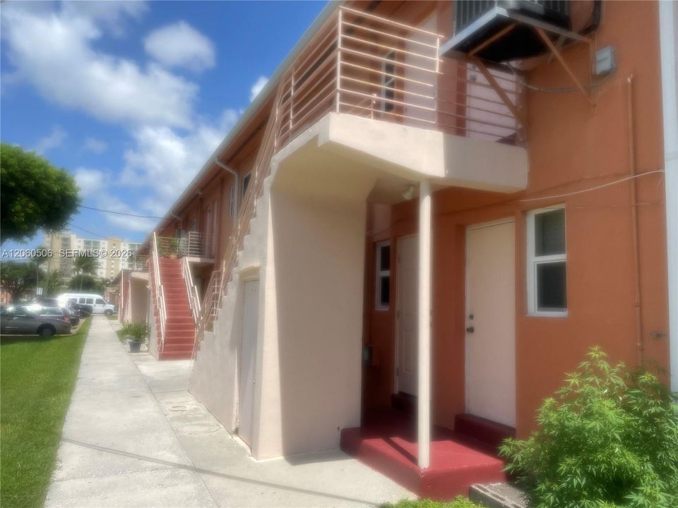 В аренду: $1,850 (1 спален, 1 ванн, 580 Квадратных фут)