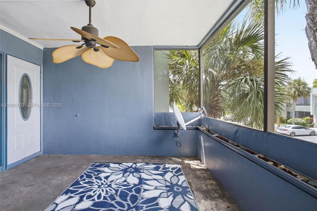 En Venta: $215,000 (2 camas, 2 baños, 1155 Pies cuadrados)